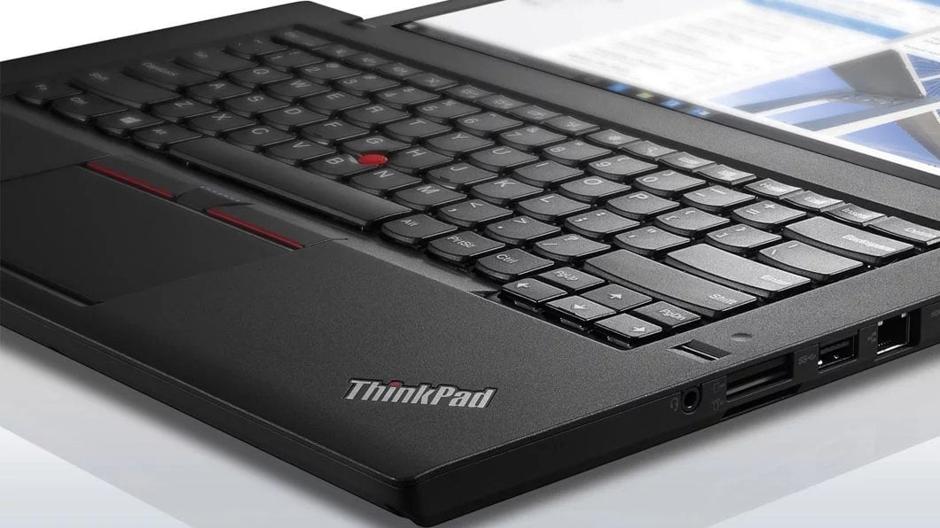 lenovo-laptop-thinkpad-t460-keyboard-detail-4.jpg