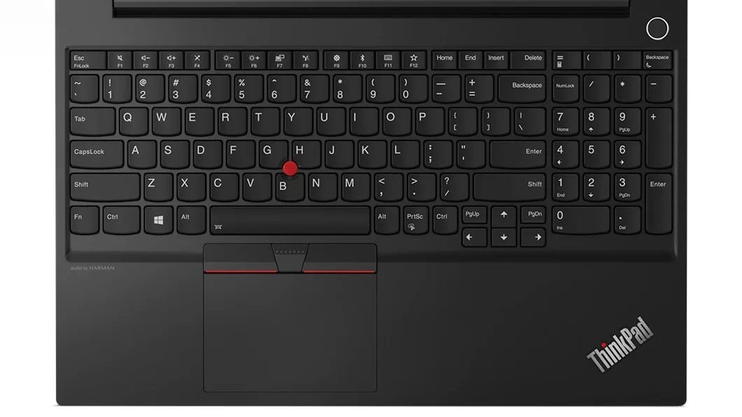 Primo piano dall'alto della tastiera e del touchpad del notebook Lenovo ThinkPad E15