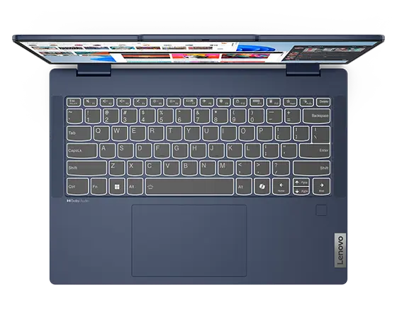 En Lenovo IdeaPad 5 2-i-1 Gen 9 (14'' AMD) bærbar computer i Luna Grey set oppefra, åbnet 90 grader, fokus på tastatur og touchpad.