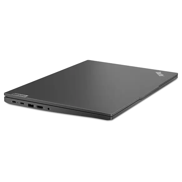 Portable Lenovo ThinkPad E16 (16 po Intel) - vue avant par la gauche, couvercle fermé