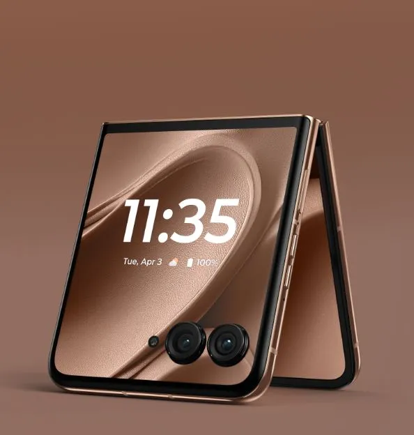 The Ultimate Flip Smartphone with AI | Motorola Razr 50 Ultra