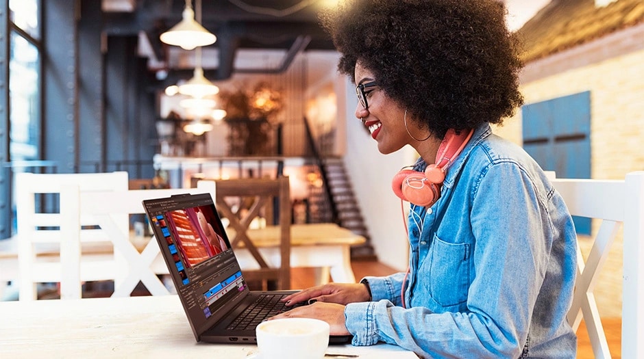 Lenovo ThinkPad P1 Gen 8 (16″ Intel) mobile workstation combines mobility & power for smooth & fast connectivity to amplify productivity anywhere you work.