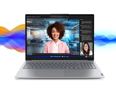 Lebendige Klangwellen um ein Lenovo ThinkBook 16 Notebook mit zwei Frauen in einem Videoanruf, die eine Geräuschunterdrückung andeuten.