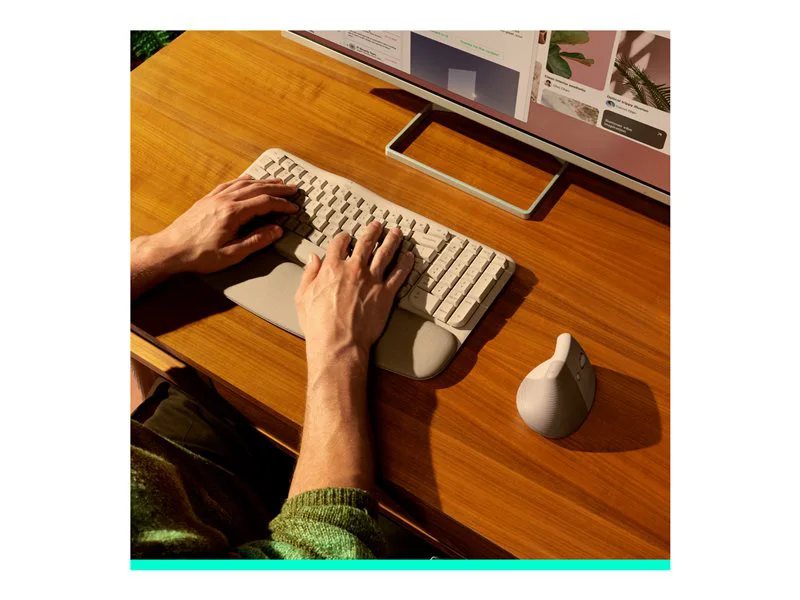 Logitech Lift Vertical Ergonomic Wireless Mouse - Sand | 78818423