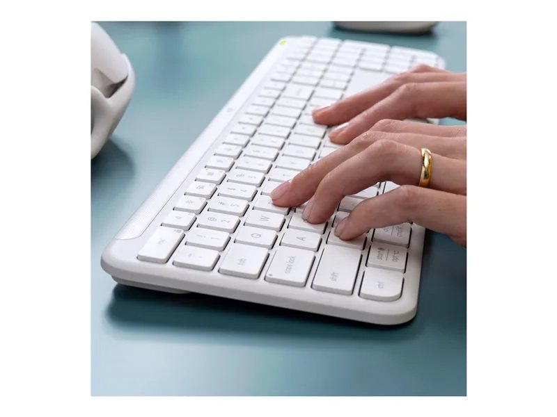 Logitech K950 Signature Slim Full-Size Wireless Keyboard with