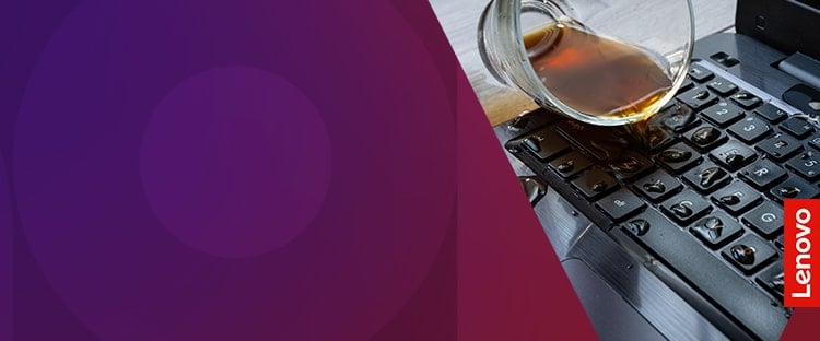 パソコンに水こぼした！正しい対処法とデータ復旧・修理の流れを解説