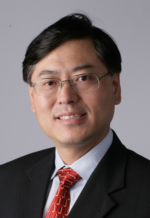 Portrait photo of Yuanqing Yang