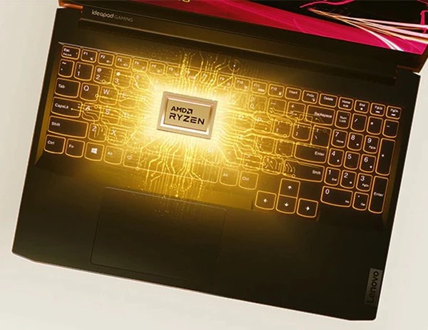 Portable Lenovo IdeaPad Gaming 3 Gen 6 (15 » AMD), vue du dessus montrant le clavier et le logo AMD Ryzen entourés d’effets de lumière