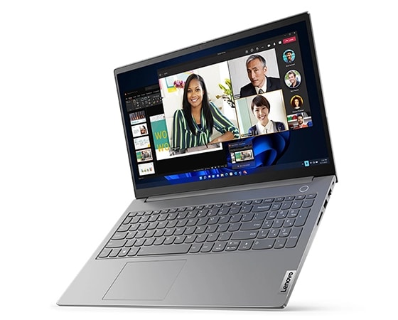 Portable Lenovo ThinkBook 15 Gen 4 (15 » AMD) - Vue avant droite 3/4, légèrement élevé à l’arrière, couvercle ouvert