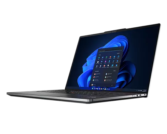 Vue avant du portable Lenovo ThinkPad Z16 ouvert à 90 degrés, incliné pour montrer les ports côté droit.