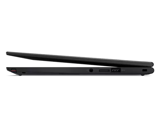 Portable ThinkPad X13 Yoga Gen (13" , Intel) – vue de ¾ arrière/droite, en mode portable, avec couvercle ouvert