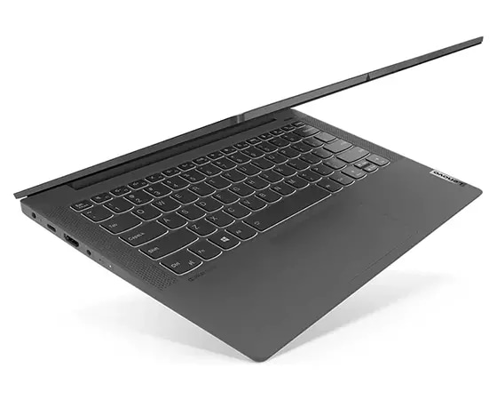 Lenovo IdeaPad 5 (14, AMD) semi-aberto a mostrar o teclado