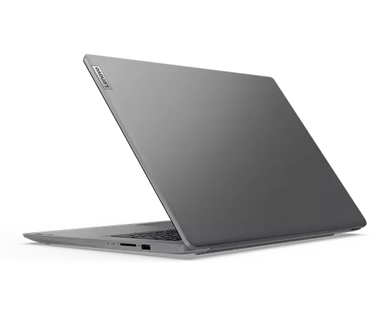 Vue arrière du profil droit du portable Lenovo V17 Gen 3, ouvert à 45 degrés, montrant les bords d’une partie du clavier, le capot supérieur et les ports du côté droit