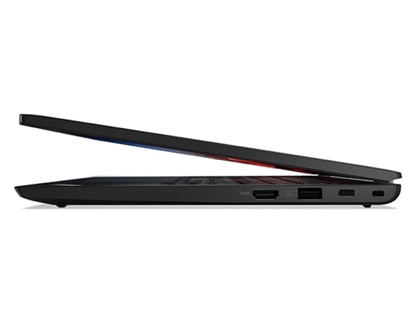 Lenovo ThinkPad L13 Gen 4 mit nur leicht geöffnetem Gehäusedeckel, Profilansicht von rechts.