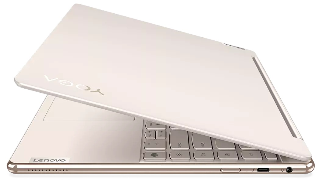 Yoga 9i Gen 7 en coloris Oatmeal, légèrement fermé en mode ordinateur portable, de profil côté droit
