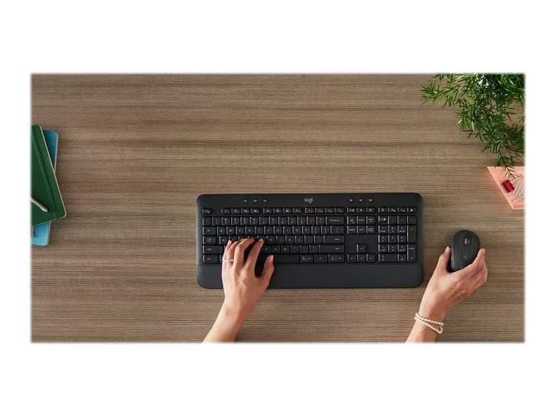 Logitech MK650 Signature Keyboard & Mouse Combo Set for Business - French