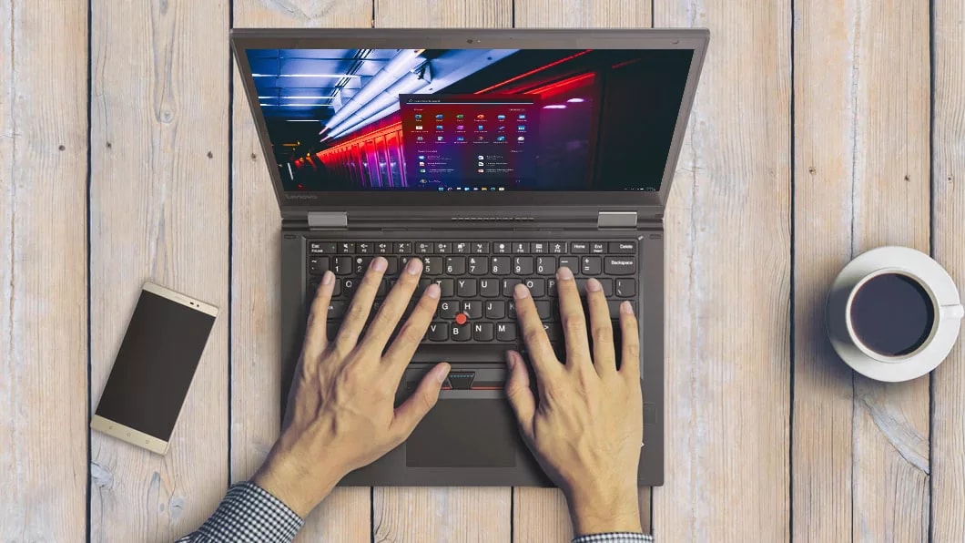 メーカーLenovoThinkPad Yoga 370 タッチパネル Win10 SSD