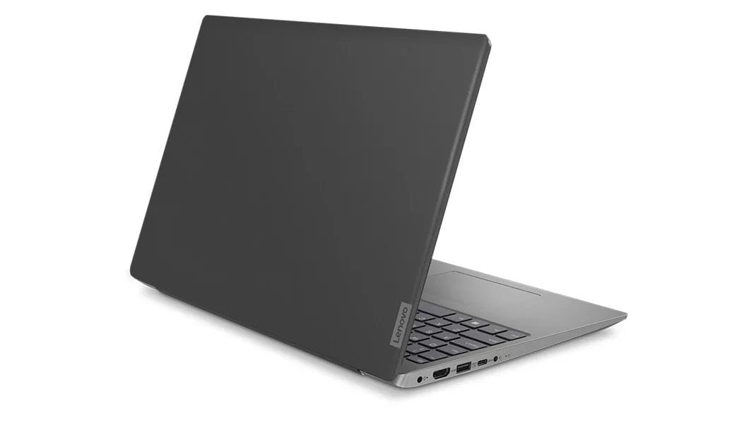 Lenovo Ideapad 330S (15), järngrå, vy från vänster bakifrån, öppen.